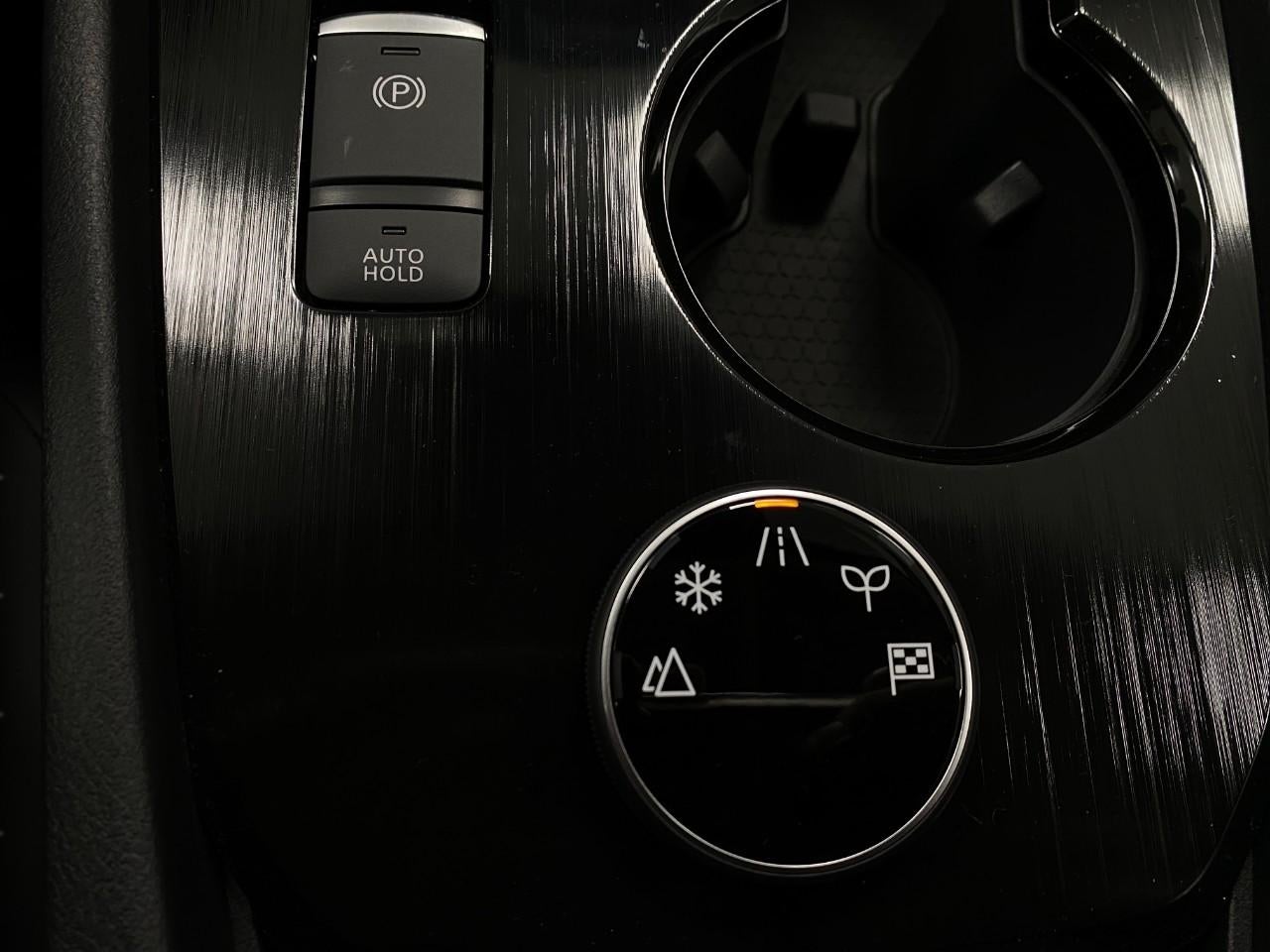 2026 Nissan Rogue 2026.5 AWD Dark Armor