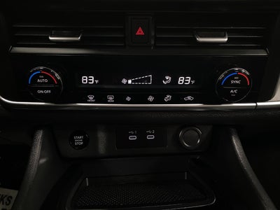 2025 Nissan Rogue AWD SV