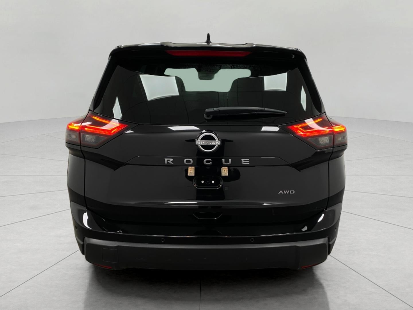 2025 Nissan Rogue AWD SV