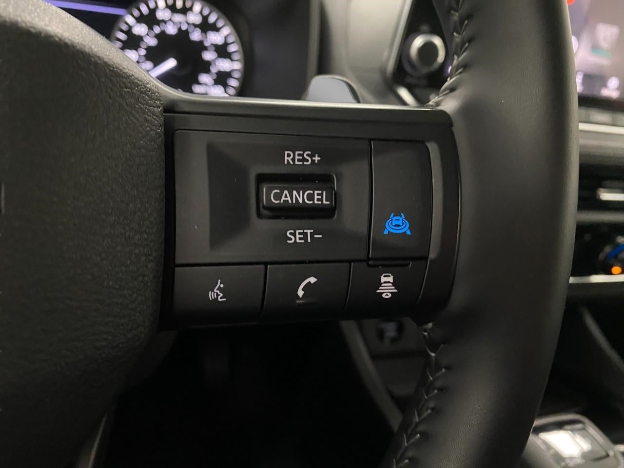 2025 Nissan Rogue AWD SV