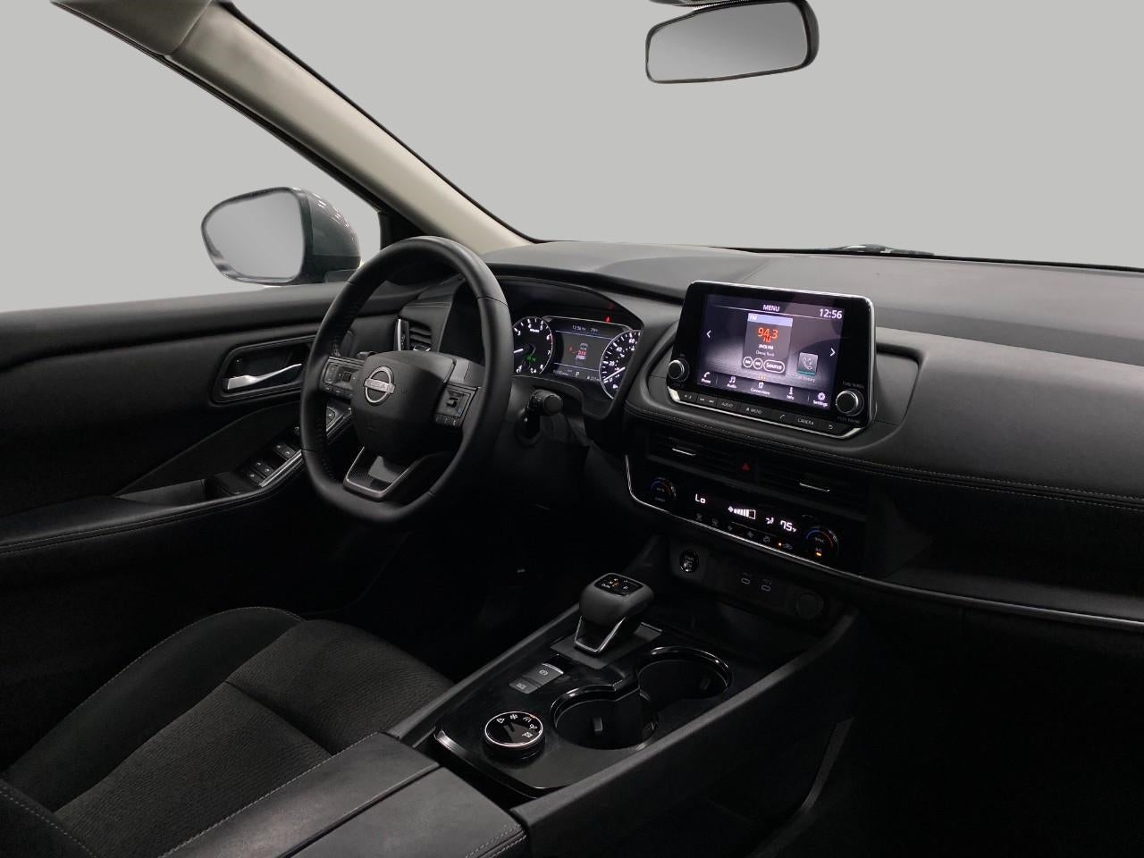 2025 Nissan Rogue AWD SV
