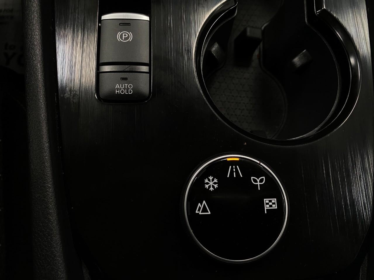 2025 Nissan Rogue AWD SV