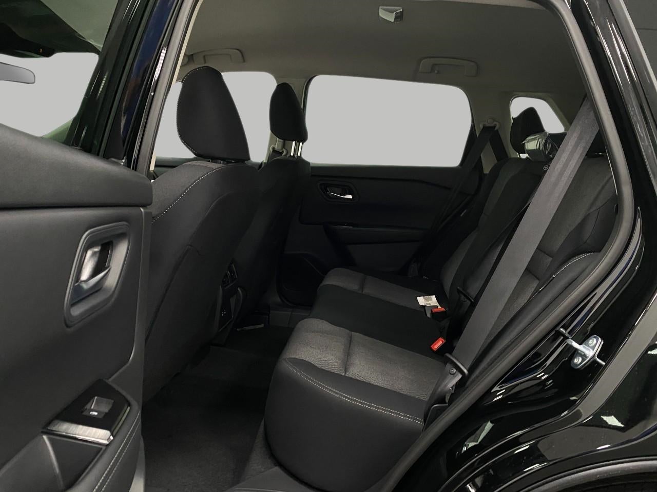 2026 Nissan Rogue AWD SV