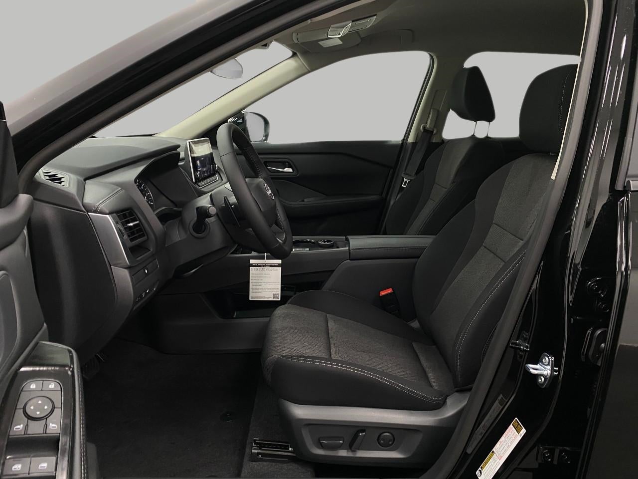 2026 Nissan Rogue AWD SV