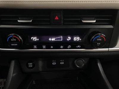 2025 Nissan Rogue AWD SV