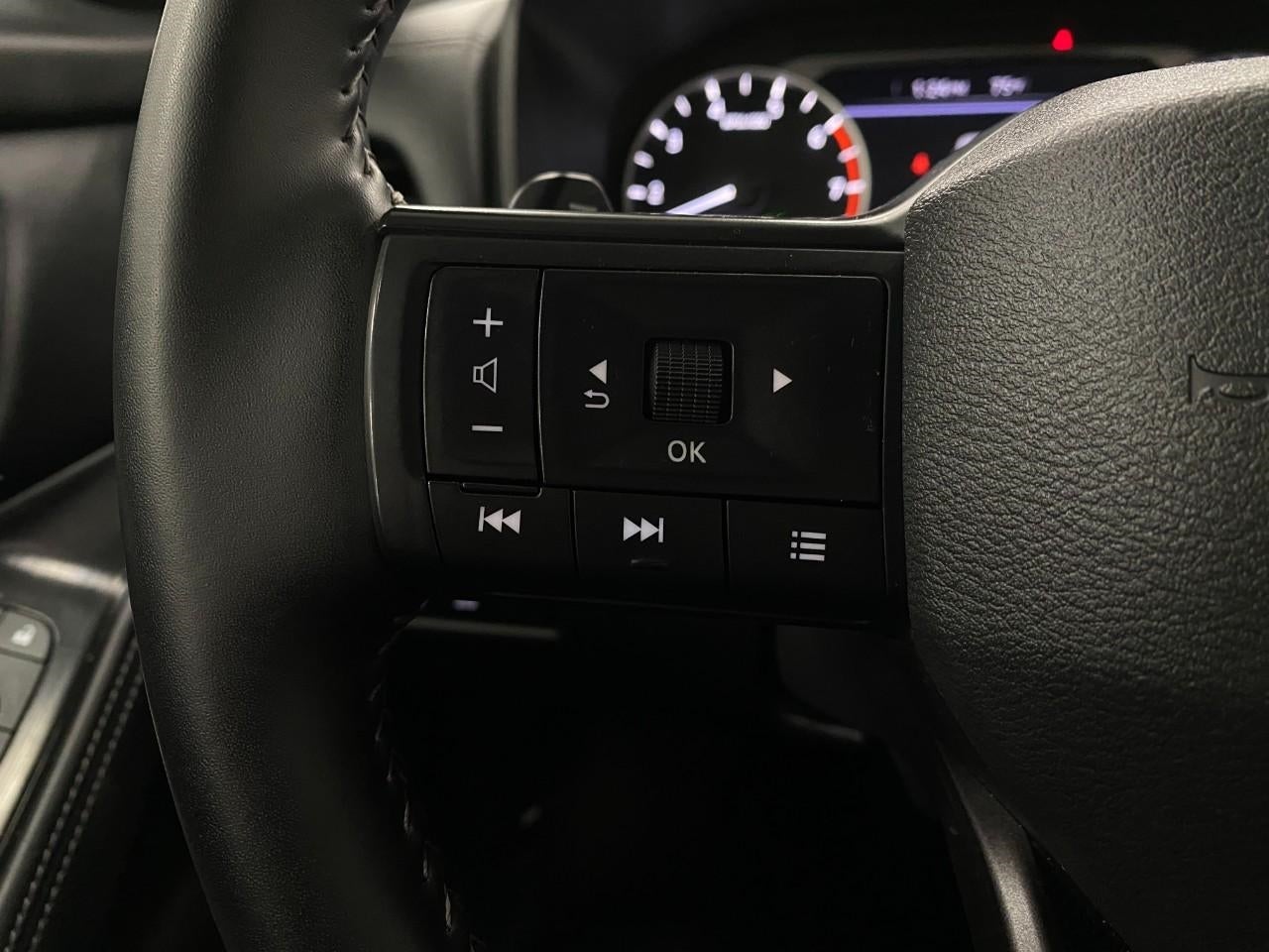 2025 Nissan Rogue AWD SV