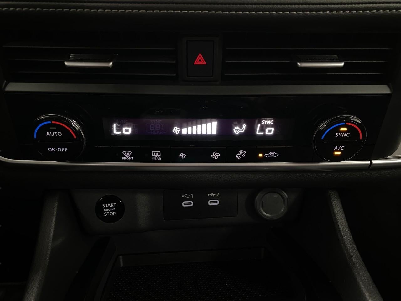 2025 Nissan Rogue AWD SV