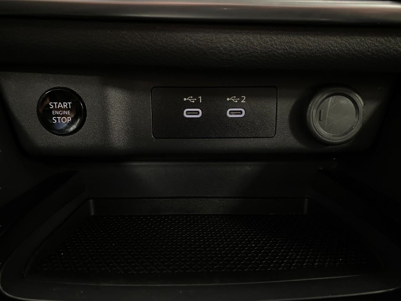 2025 Nissan Rogue AWD SV