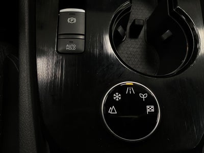 2025 Nissan Rogue AWD SV