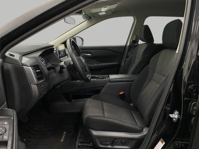 2025 Nissan Rogue AWD SV