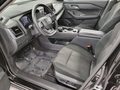 2025 Nissan Rogue AWD SV
