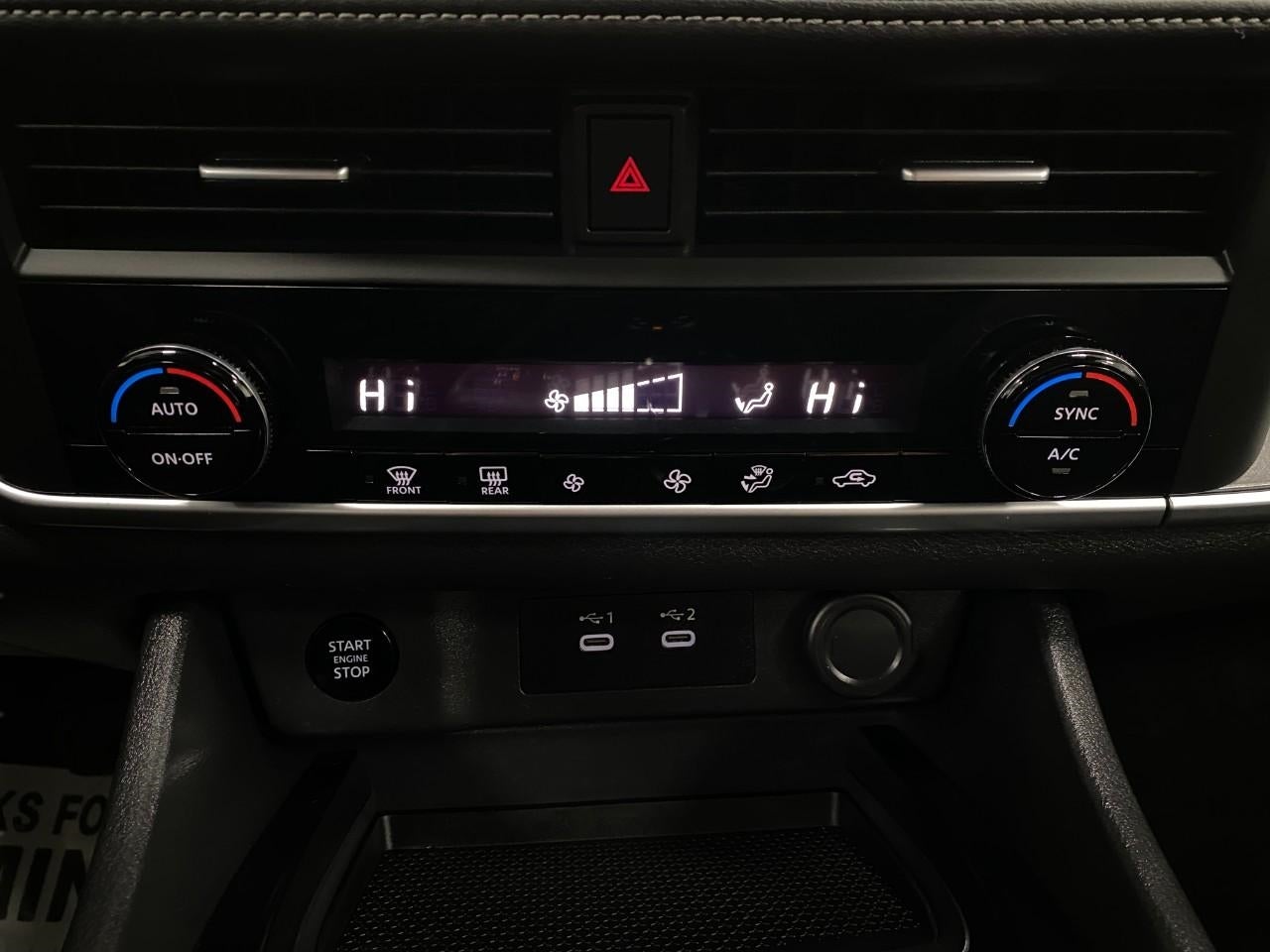 2025 Nissan Rogue AWD SV