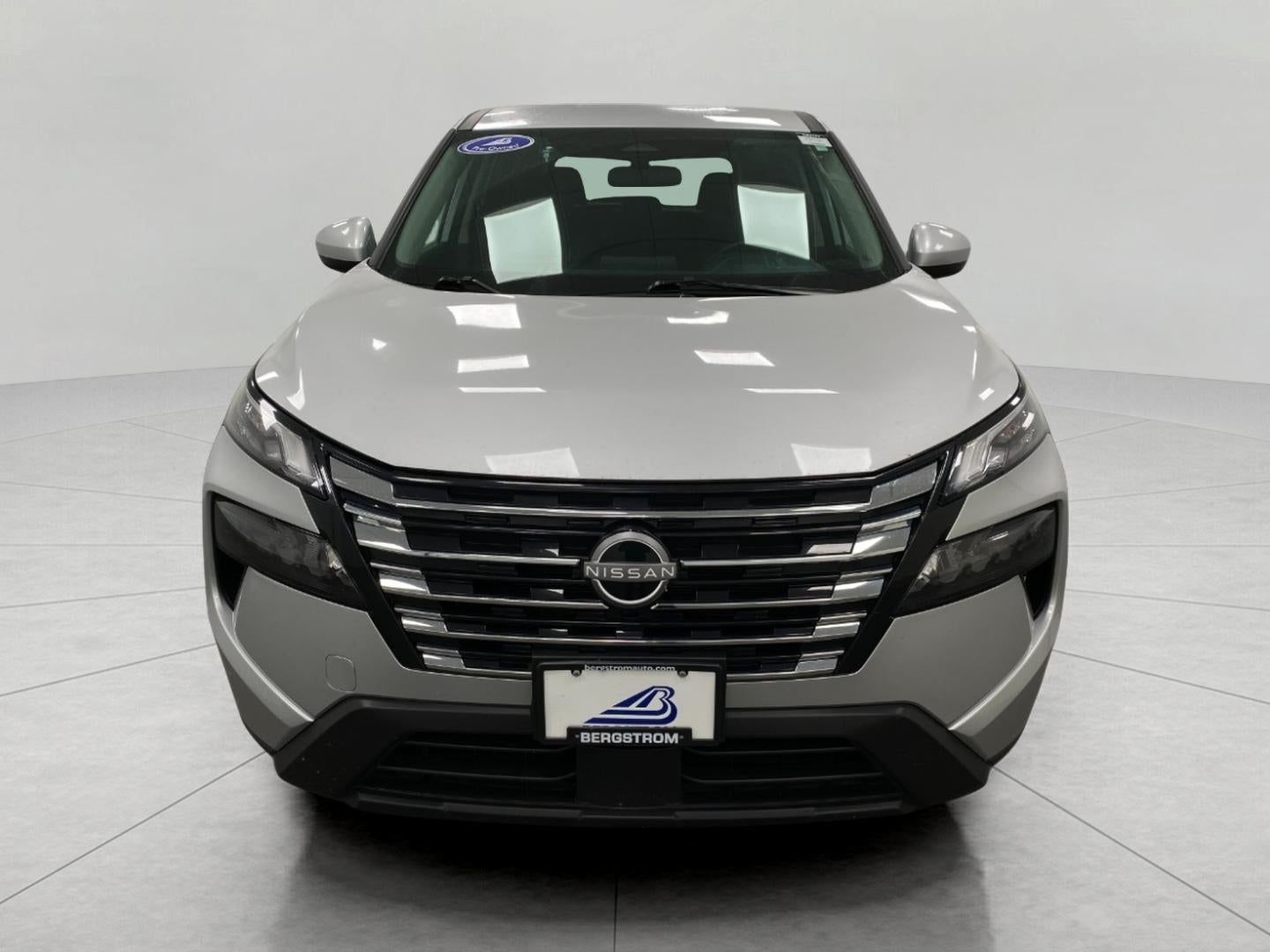 2025 Nissan Rogue AWD SV