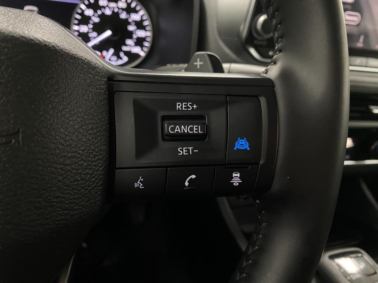 2025 Nissan Rogue AWD SV