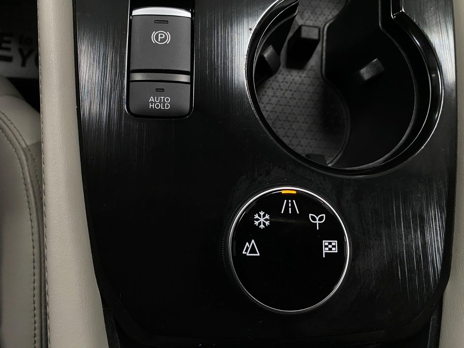 2023 Nissan Rogue AWD SL
