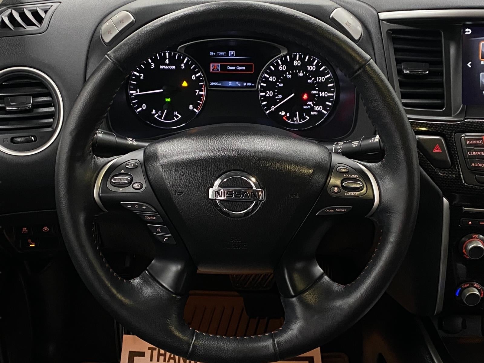 2020 Nissan Pathfinder SL