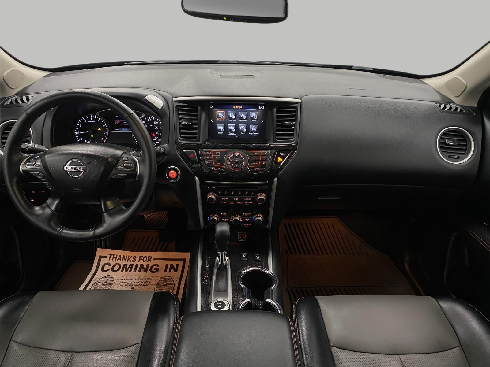 2020 Nissan Pathfinder SL