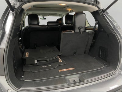 2020 Nissan Pathfinder SL