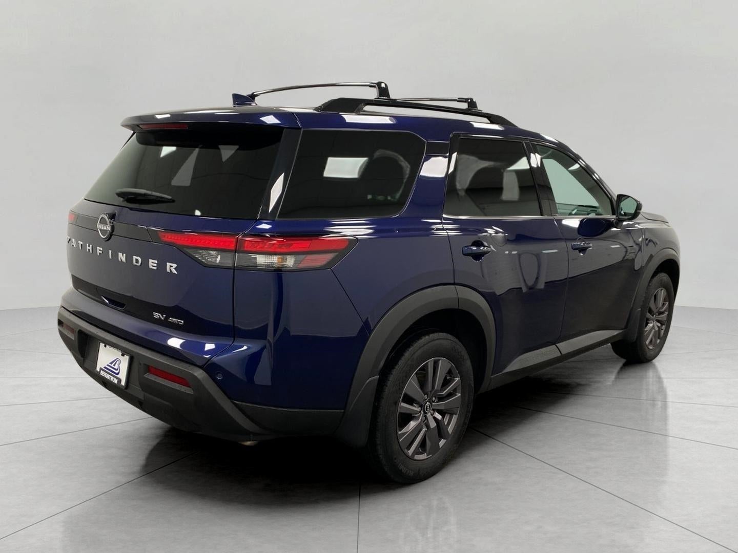 2023 Nissan Pathfinder SV