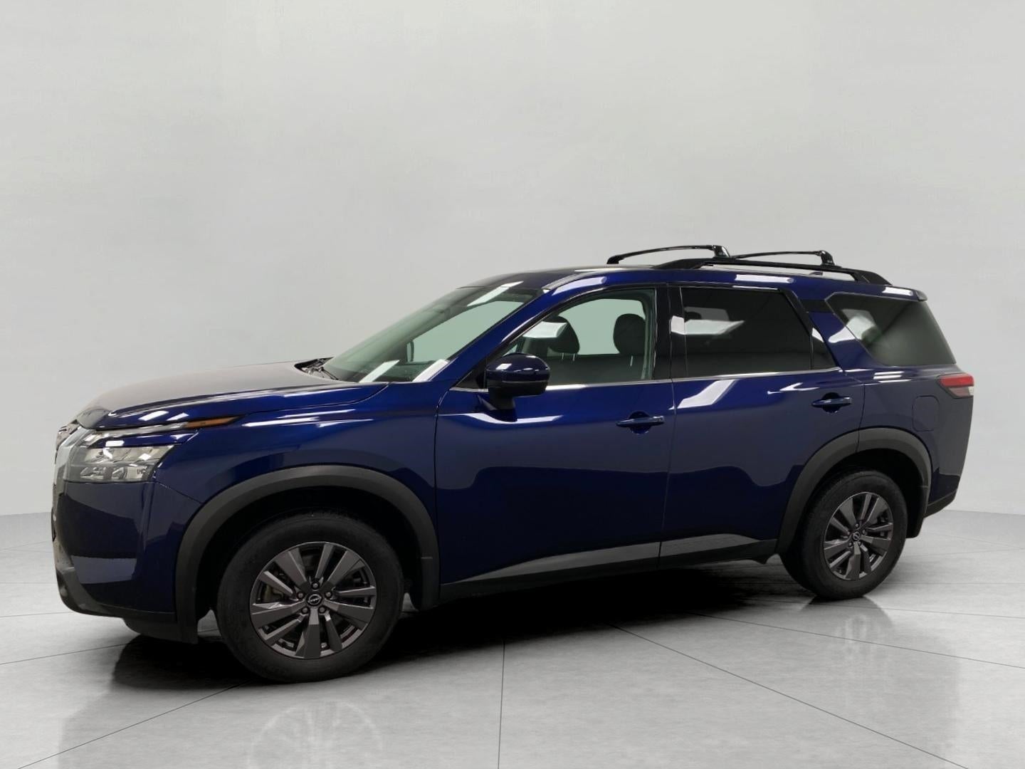2023 Nissan Pathfinder SV