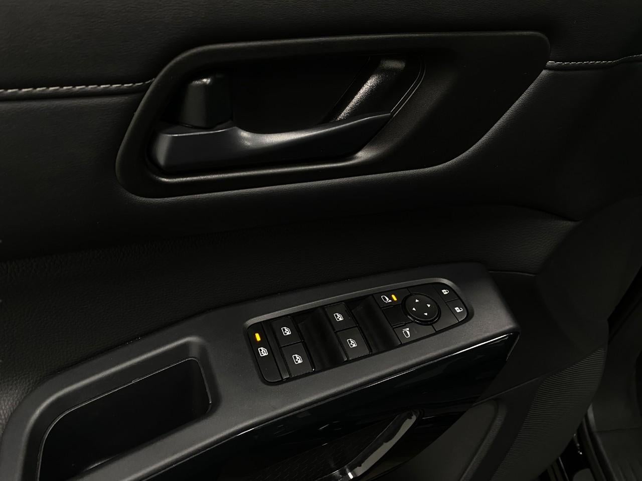2024 Nissan Pathfinder SV 4WD