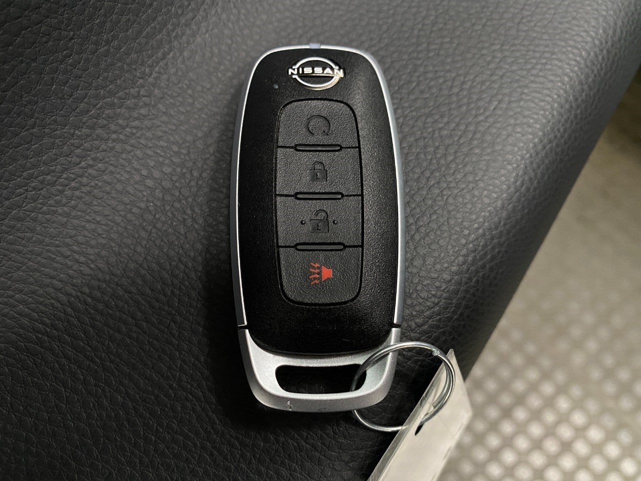 2024 Nissan Pathfinder SV 4WD