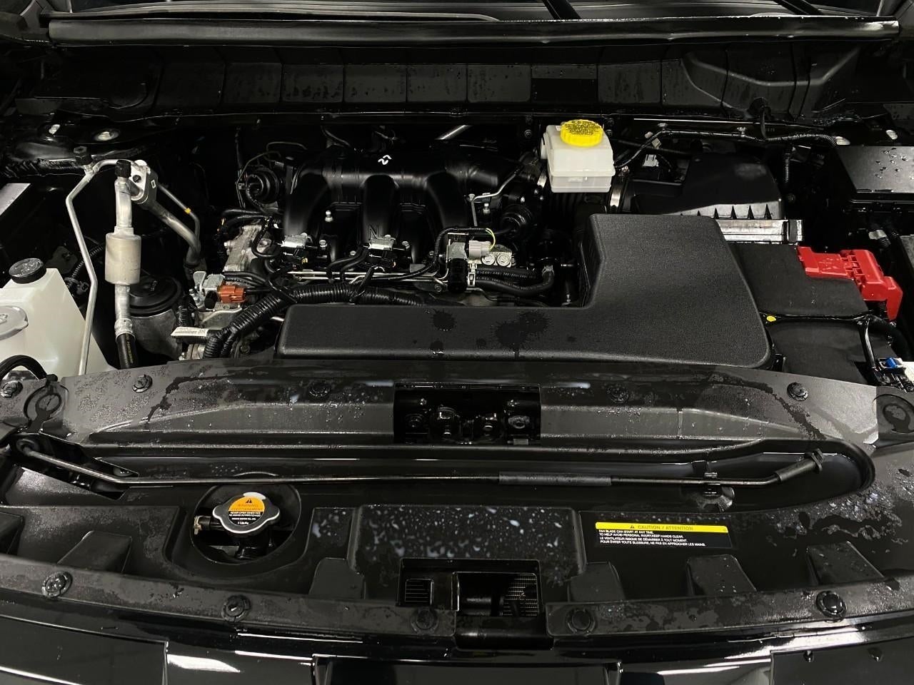 2024 Nissan Pathfinder SV