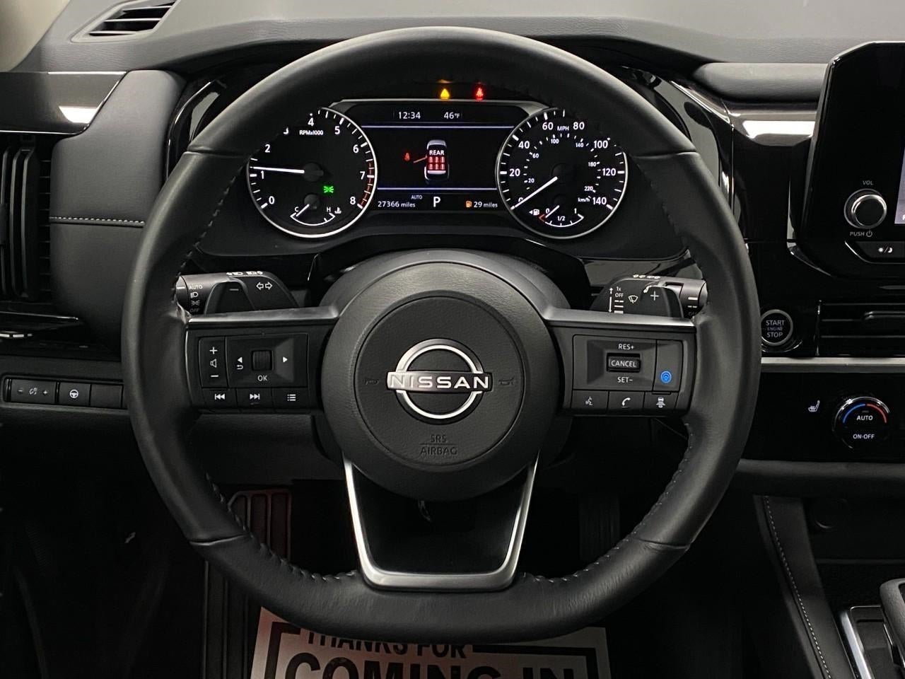 2024 Nissan Pathfinder SV