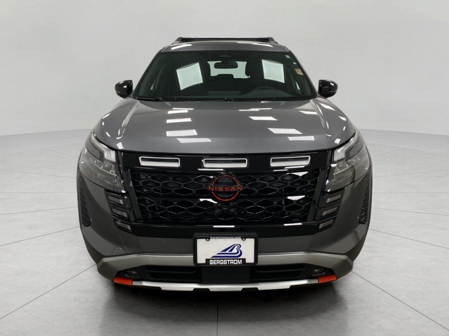 2026 Nissan Pathfinder SV 4WD