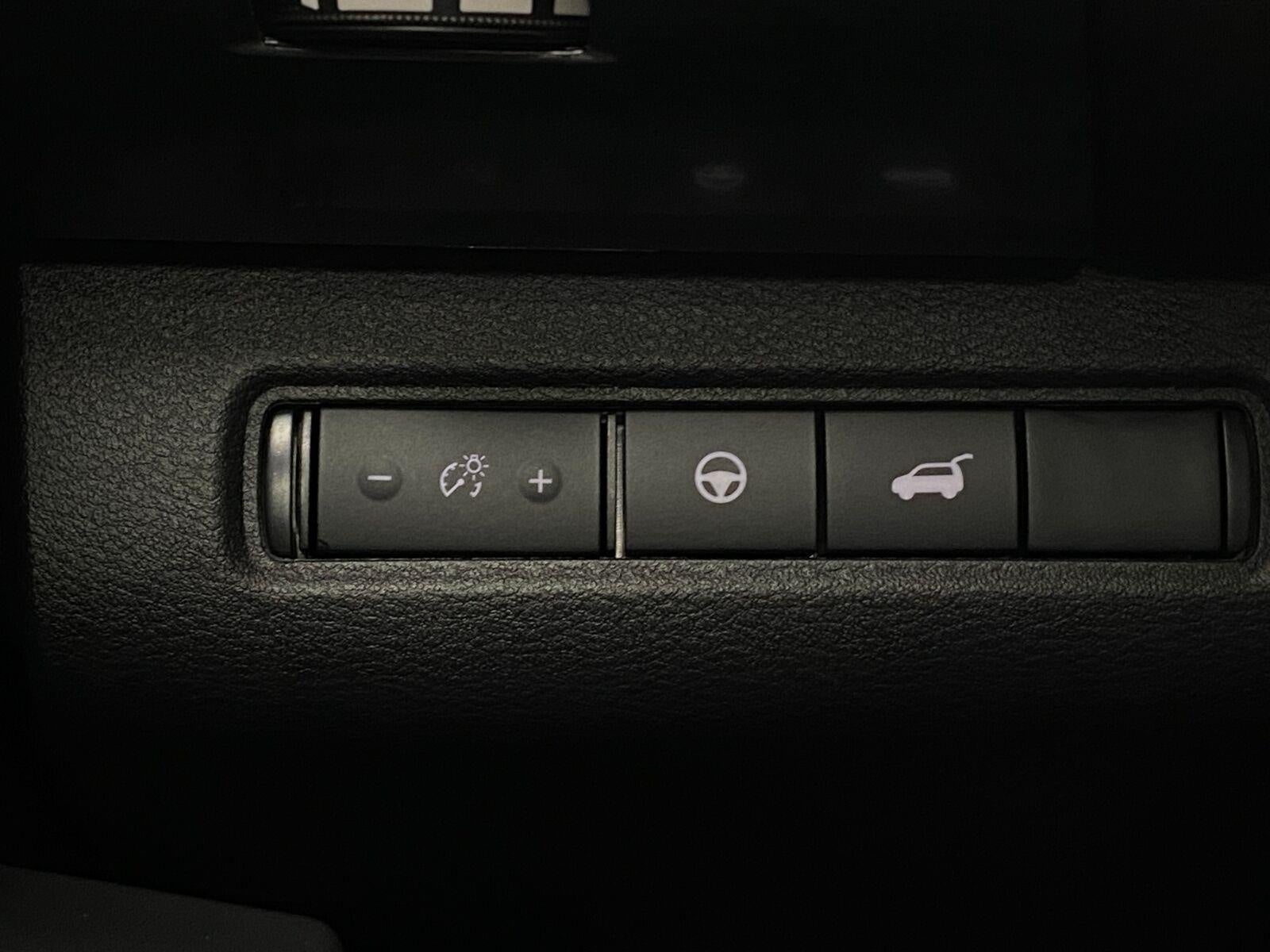 2026 Nissan Pathfinder SV 4WD