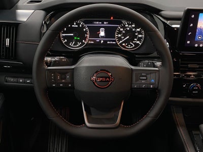 2026 Nissan Pathfinder SV 4WD