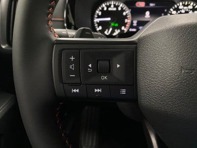 2026 Nissan Pathfinder SV 4WD