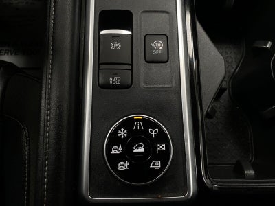 2022 Nissan Pathfinder SL 4WD