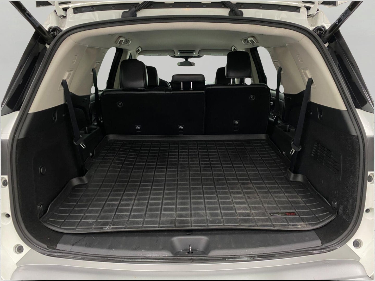 2022 Nissan Pathfinder SL 4WD