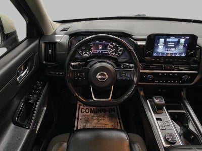 2022 Nissan Pathfinder SL 4WD