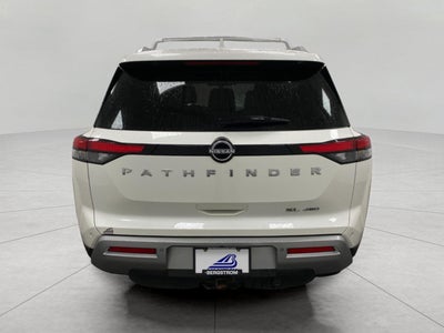 2022 Nissan Pathfinder SL 4WD