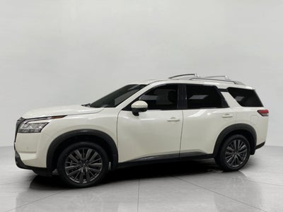 2022 Nissan Pathfinder SL 4WD