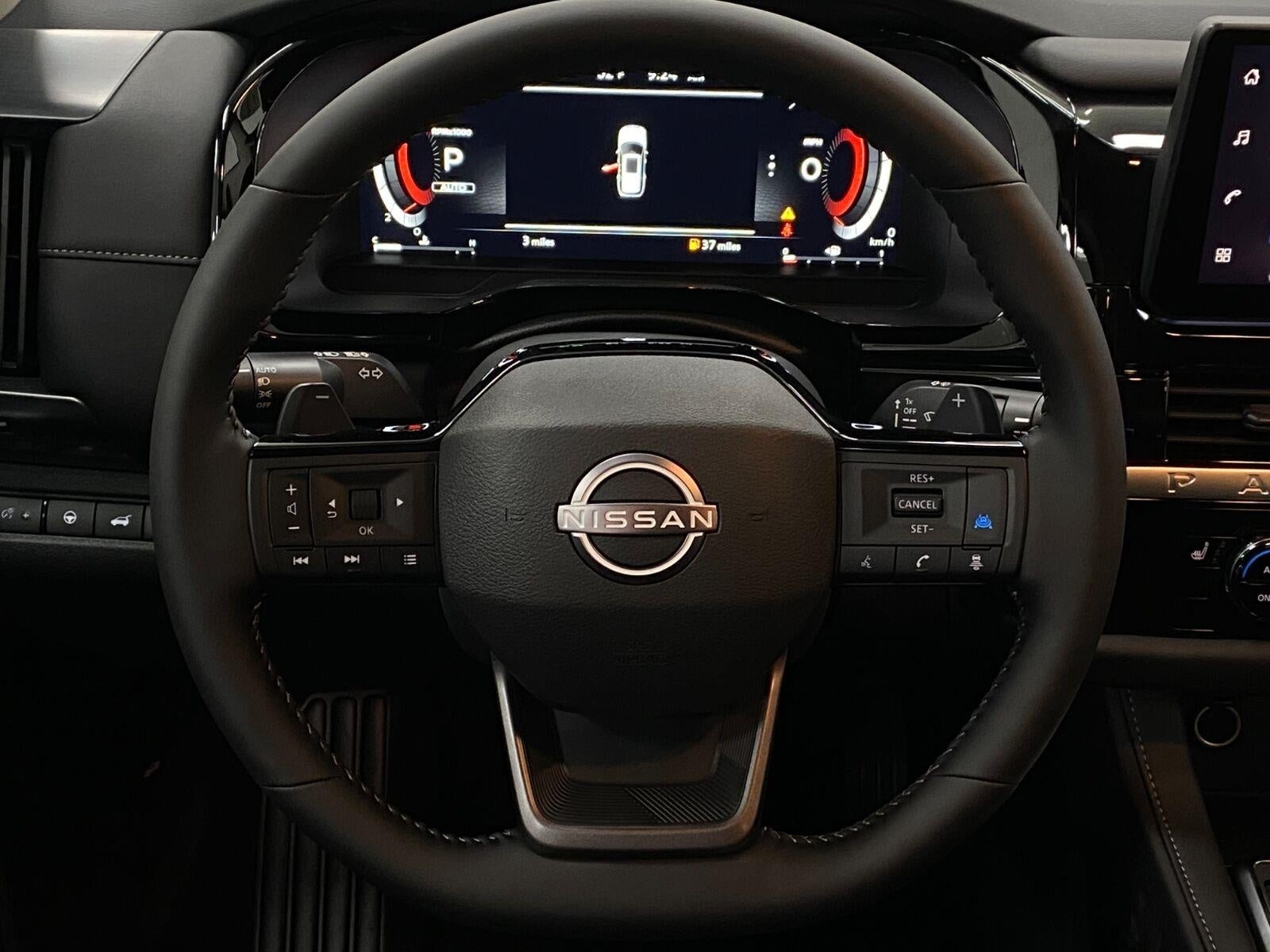 2026 Nissan Pathfinder SL 4WD