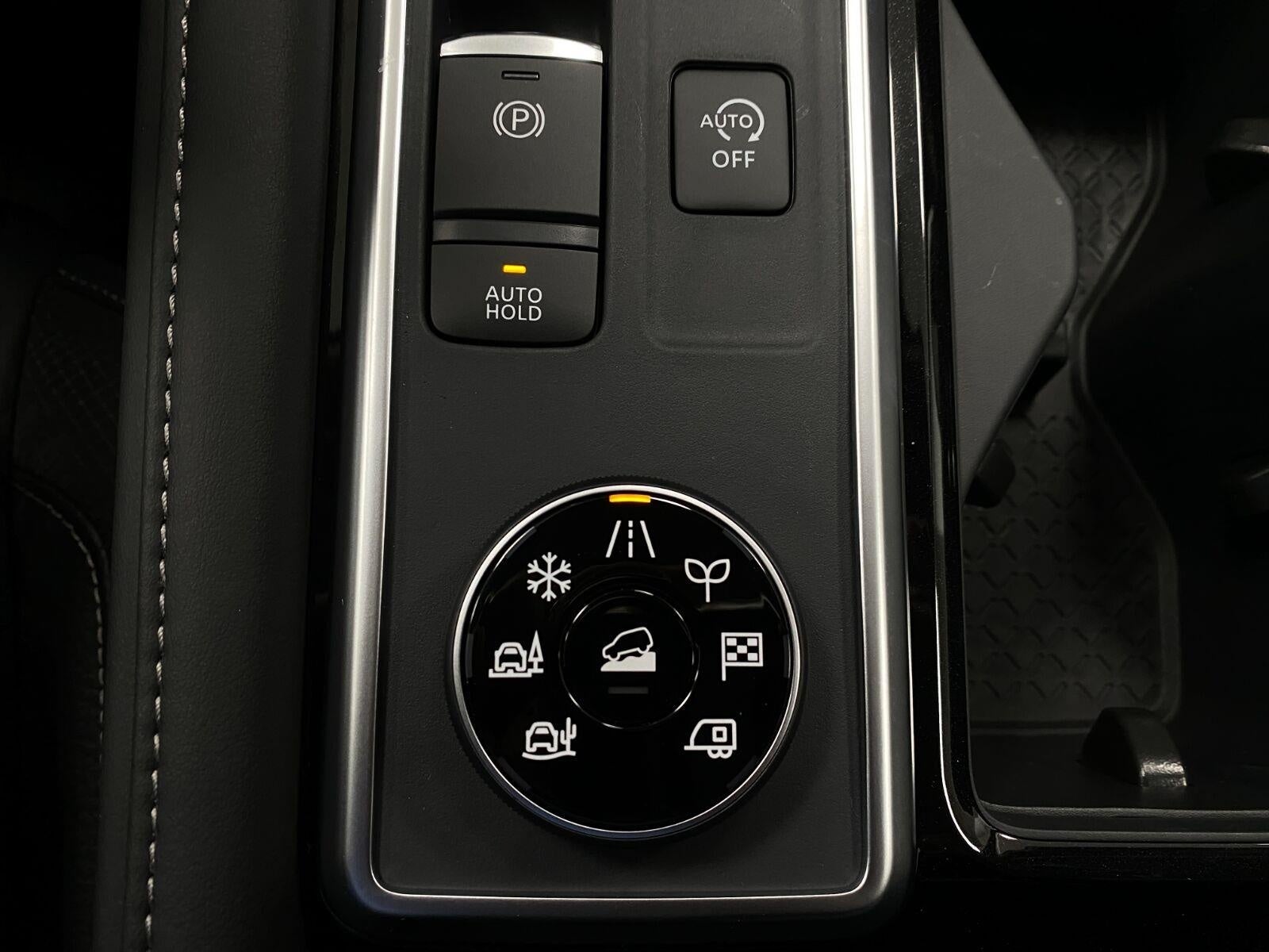 2026 Nissan Pathfinder SL 4WD
