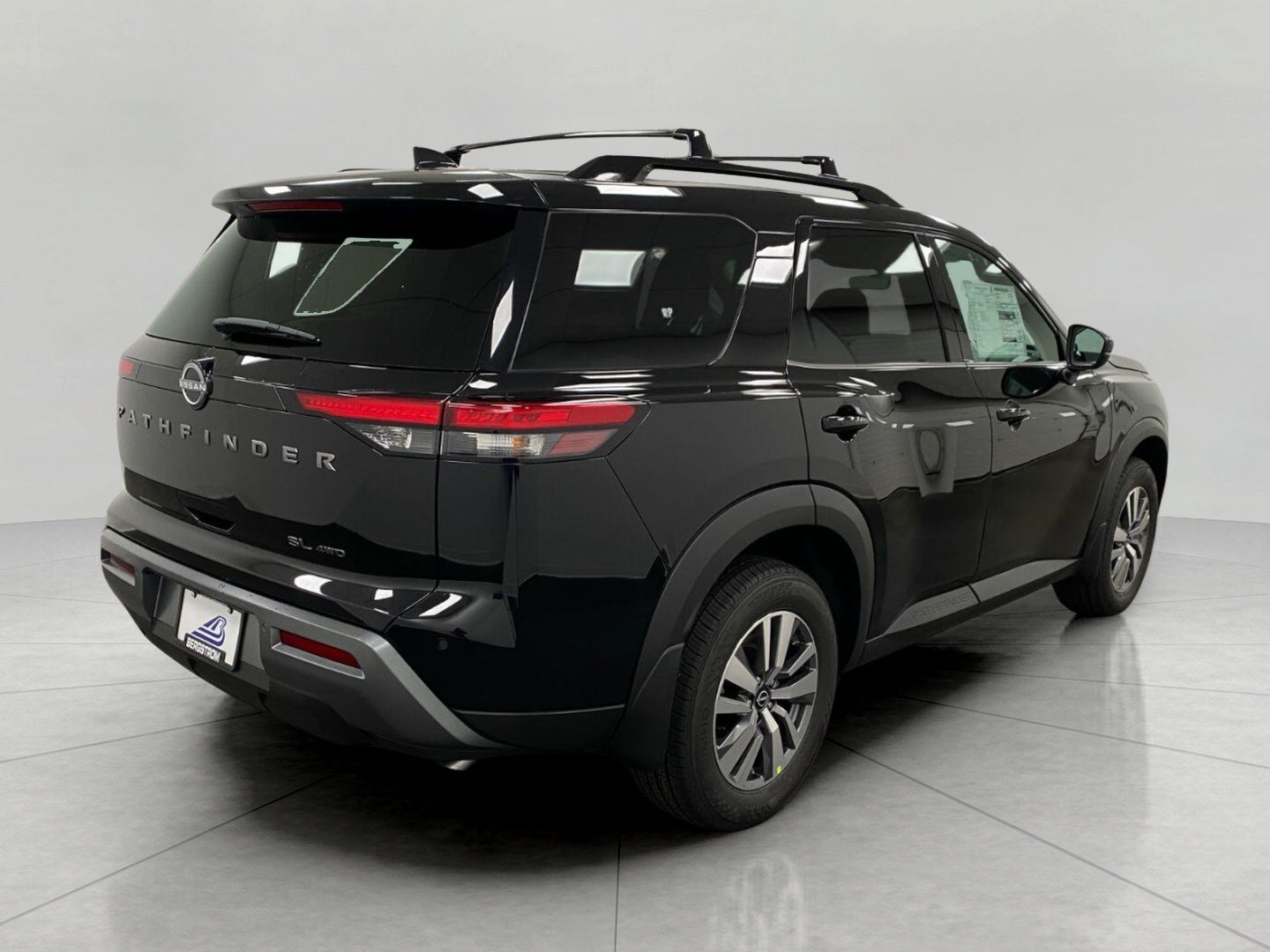 2026 Nissan Pathfinder SL 4WD