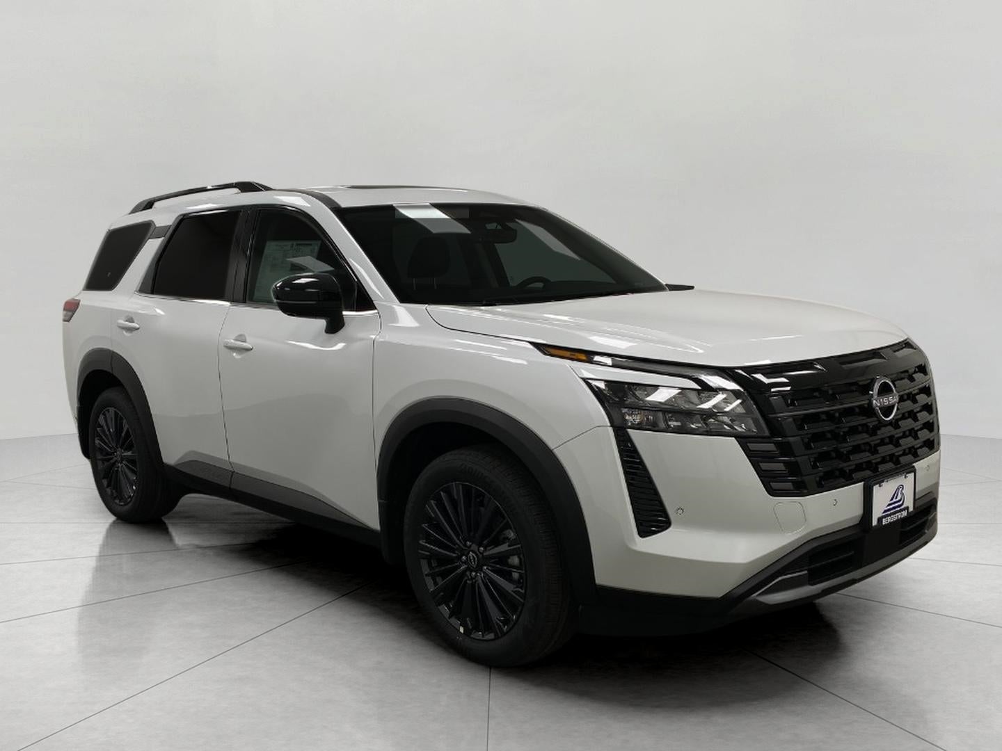 2026 Nissan Pathfinder SL 4WD's photo