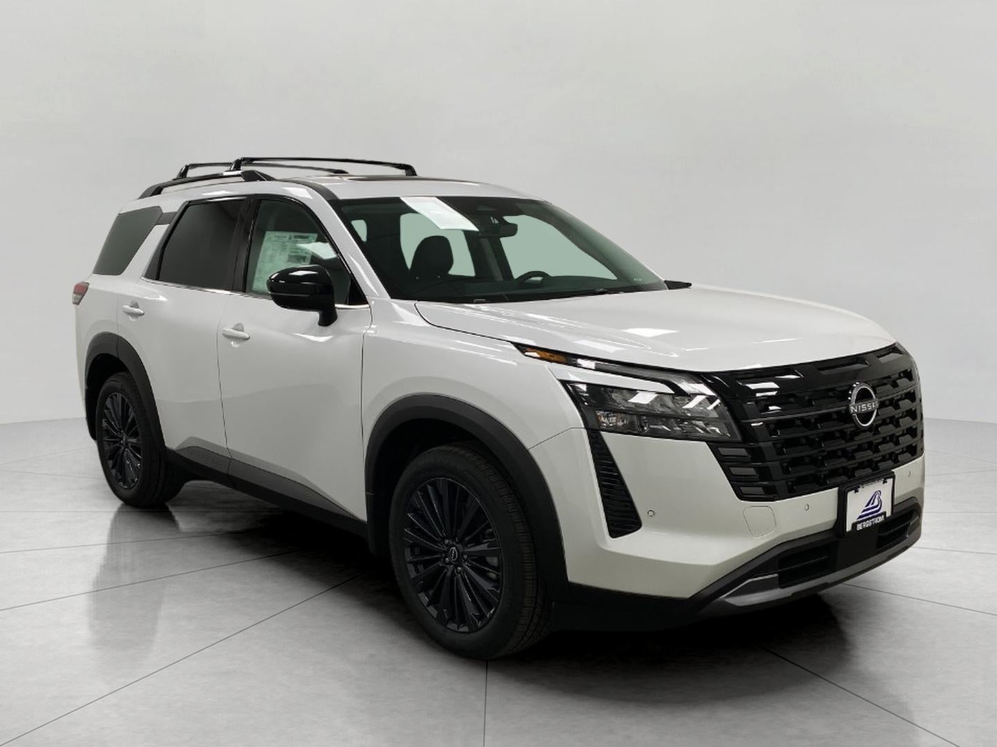 2026 Nissan Pathfinder SL 4WD