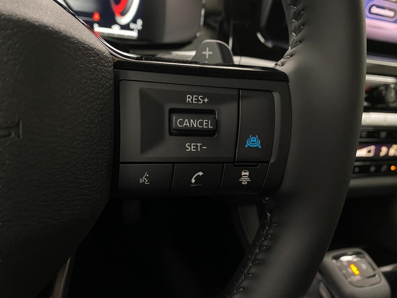 2026 Nissan Pathfinder SL 4WD