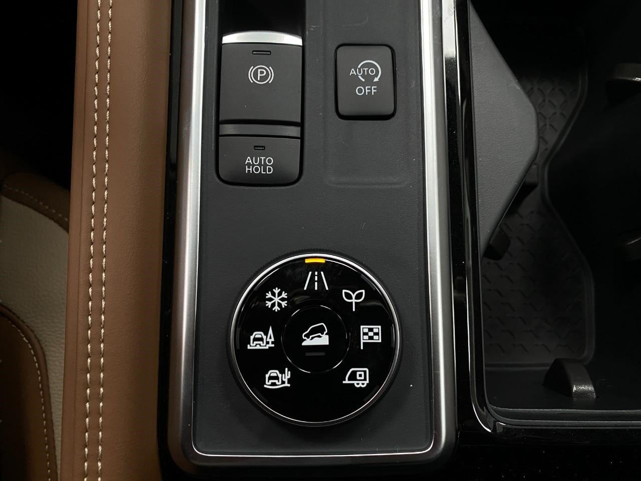 2026 Nissan Pathfinder Platinum 4WD