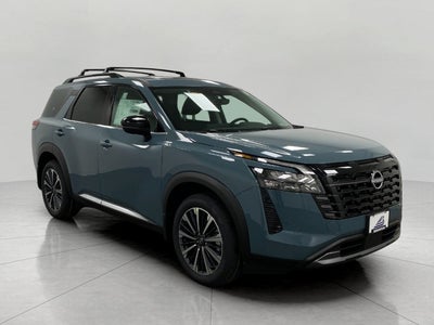 2026 Nissan Pathfinder Platinum 4WD