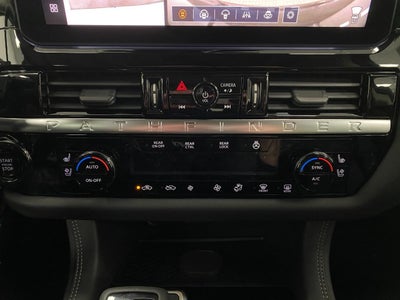 2026 Nissan Pathfinder Platinum 4WD