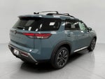 2026 Nissan Pathfinder Platinum 4WD