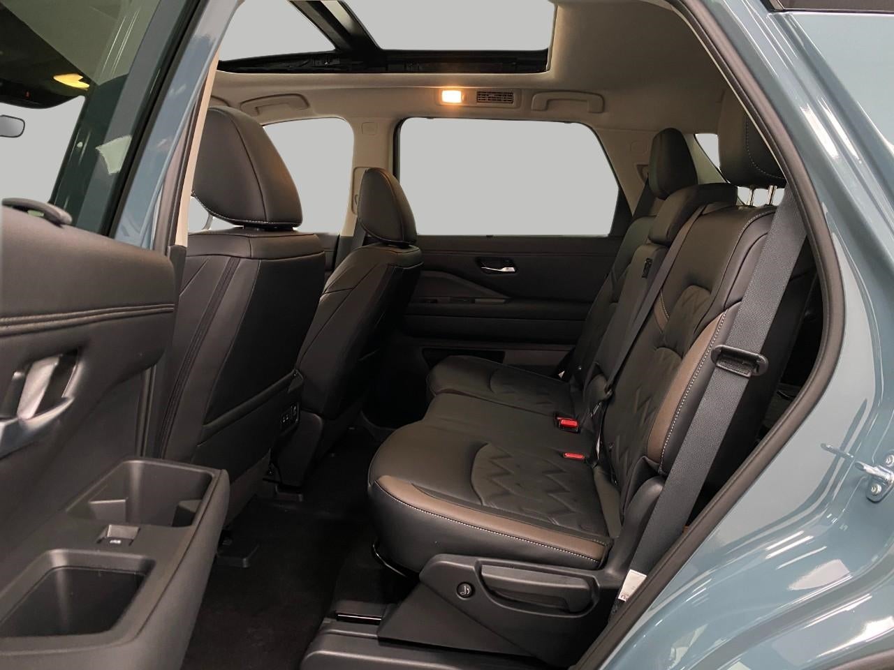 2026 Nissan Pathfinder Platinum 4WD