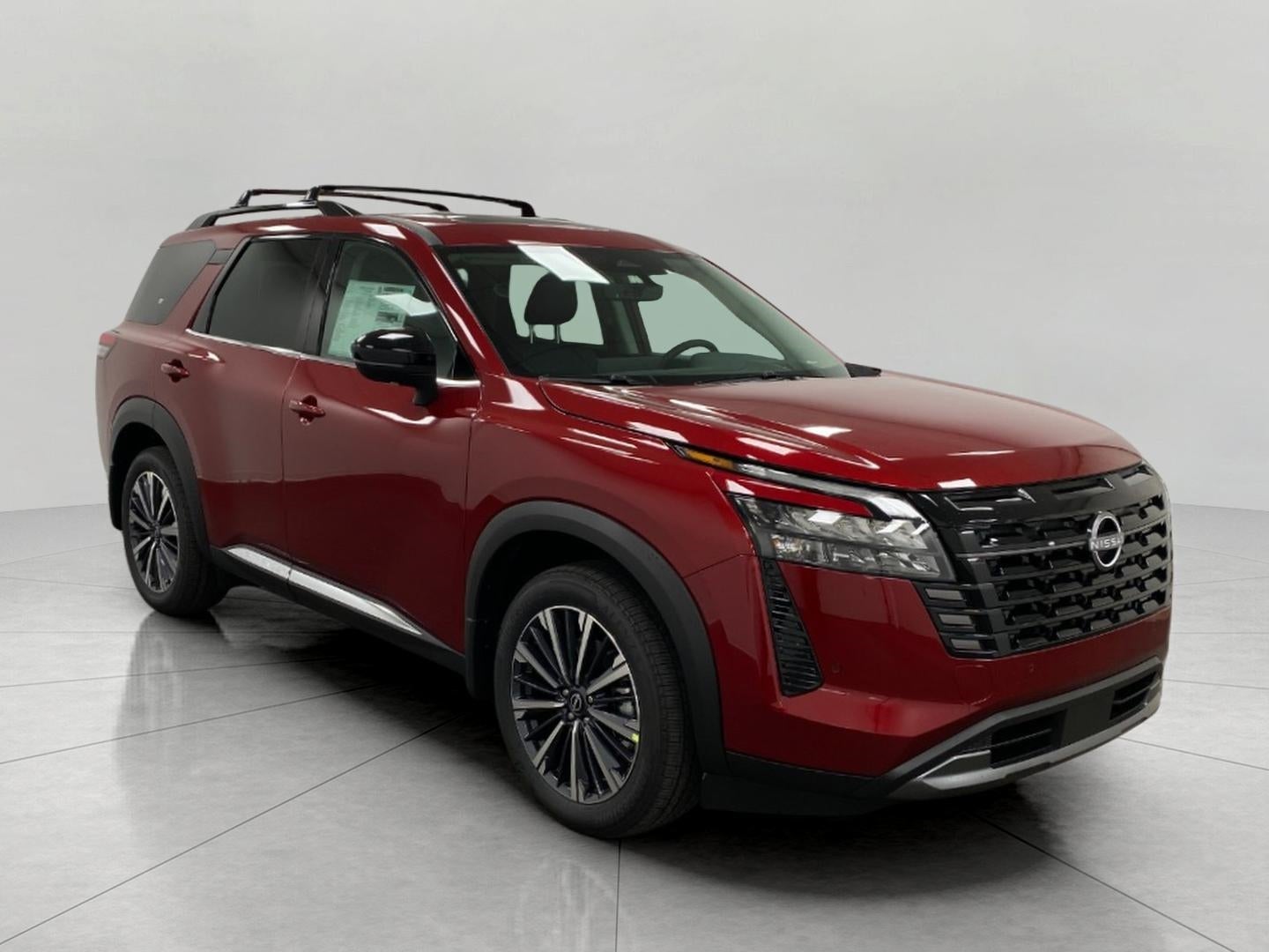 2026 Nissan Pathfinder Platinum 4WD's photo