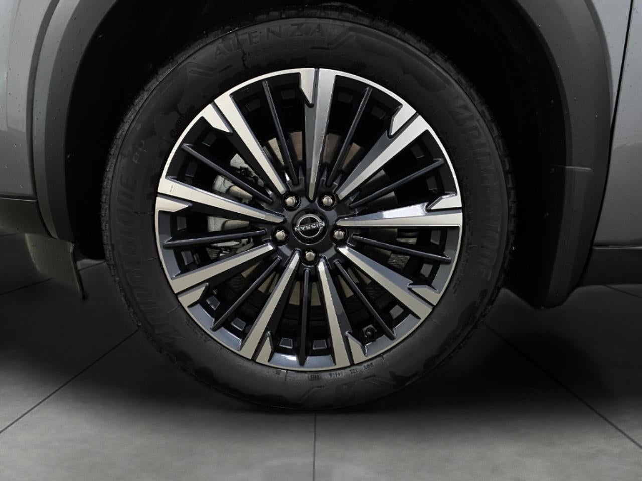 2026 Nissan Pathfinder Platinum 4WD